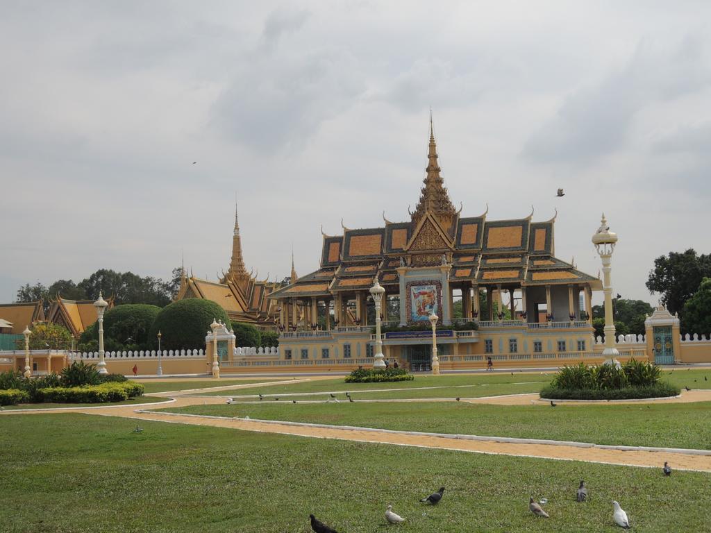 Khun Leng Guesthouse Phnom Penh Exterior foto